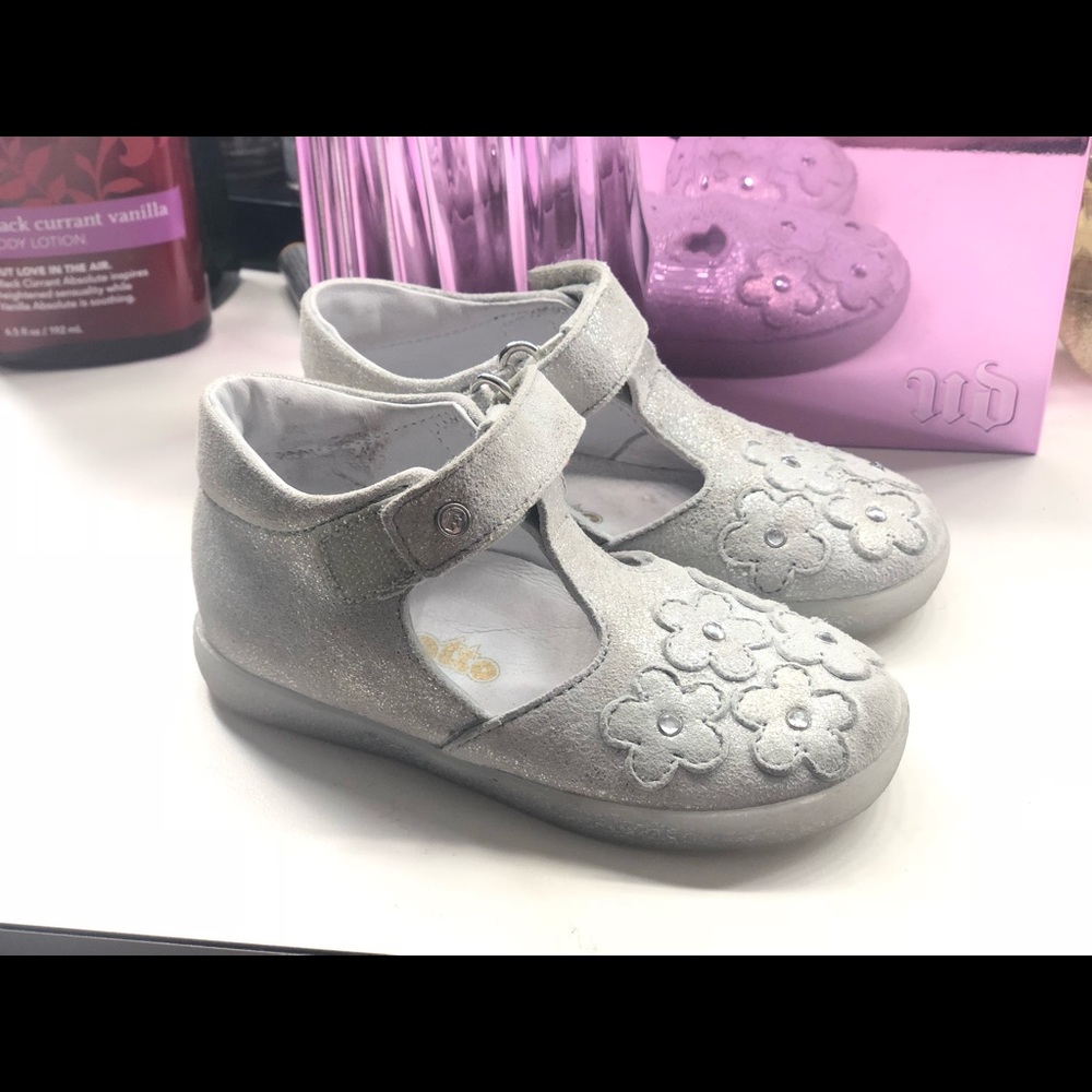 Falcotto Mary Jane Silver Metallic Shoes